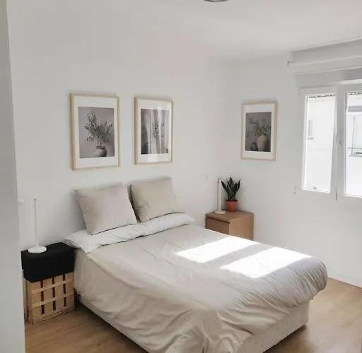 Apartamento Moderno Con Oficina Y Balcon